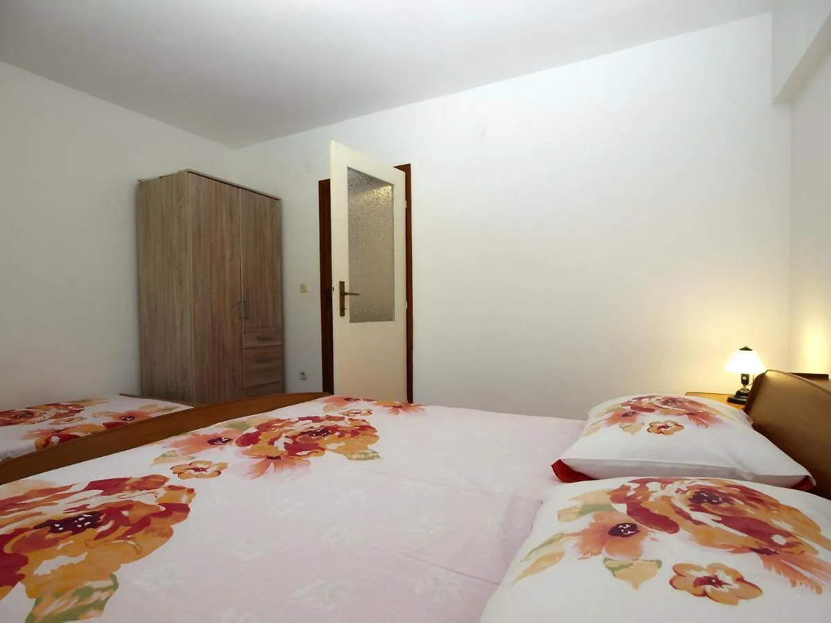Apartments Klaudio 1318 Pomer Croatia