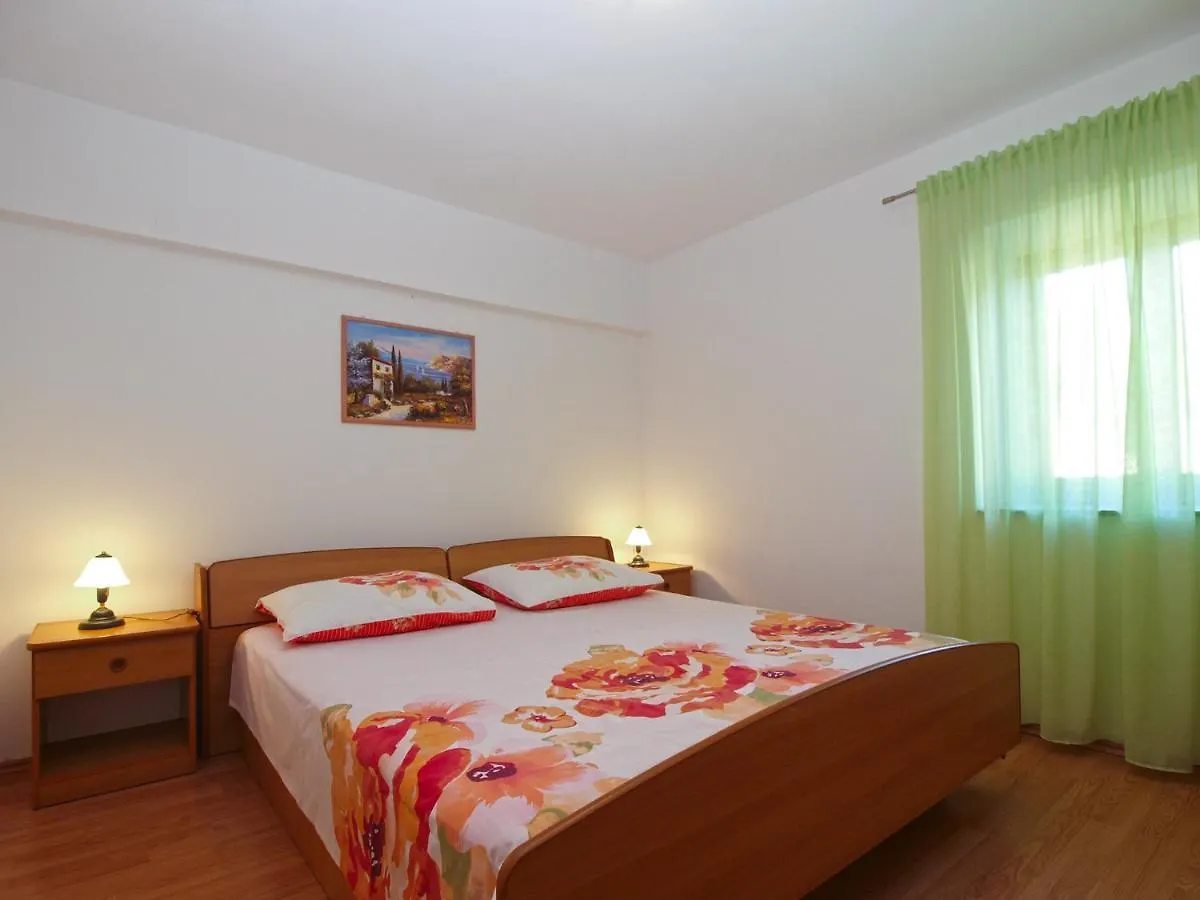 Apartments Klaudio 1318 Pomer Croatia